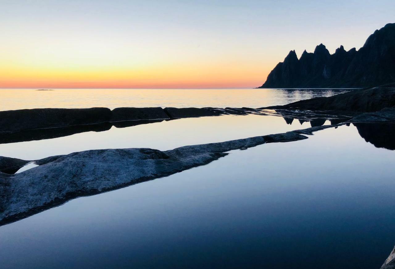 Хостел Tinebua Basecamp Senja Berg  Экстерьер фото